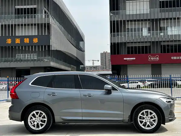 Volvo XC60 2019