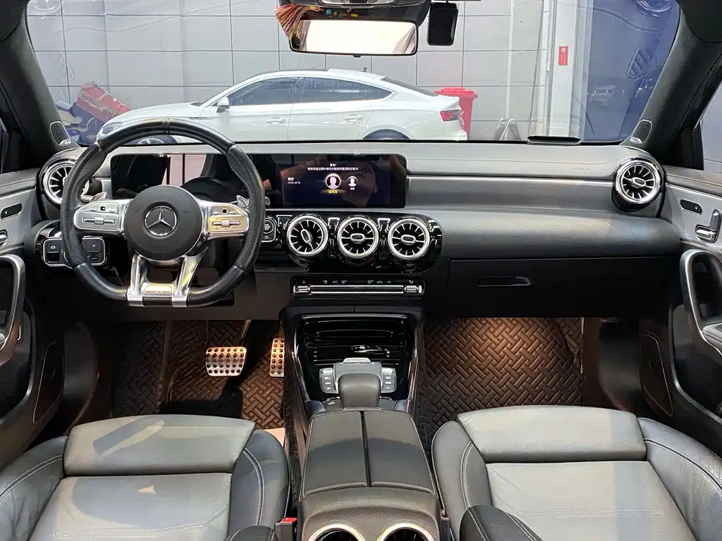Mercedes-Benz A-Class AMG 2021 — фото 5