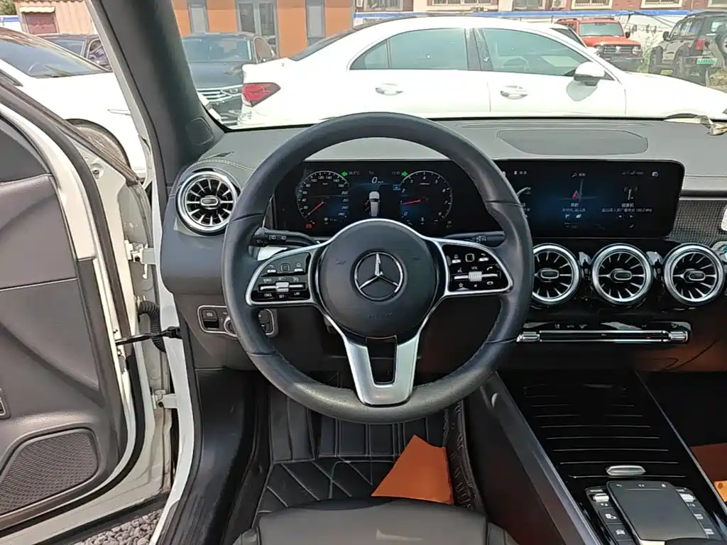 Mercedes-Benz GLB 2022 — фото 11