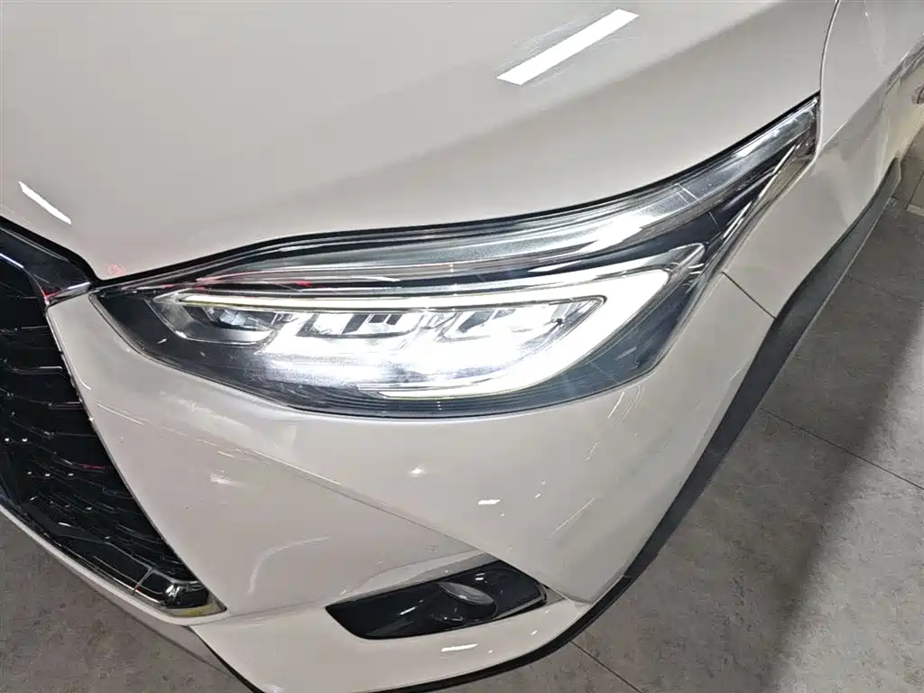 Toyota Yaris L 2021 — фото 24