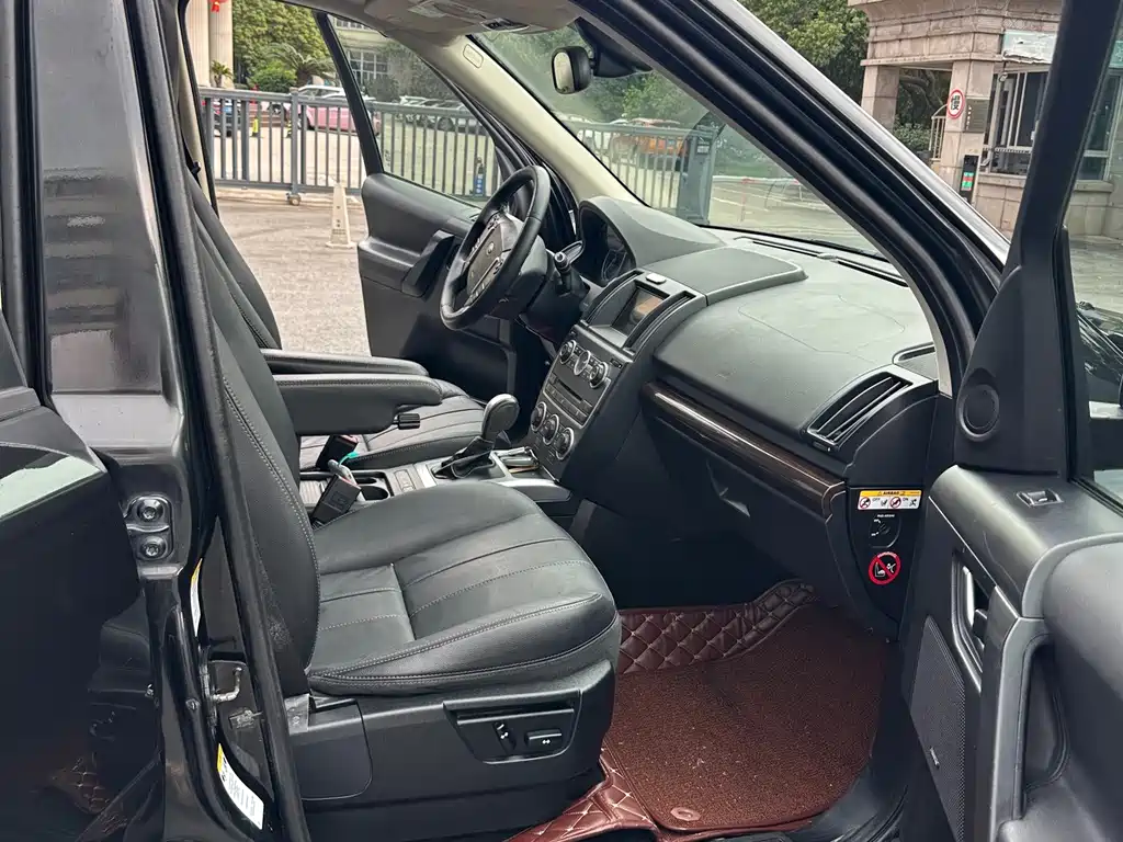 Land Rover Freelander 2 2014 — фото 14