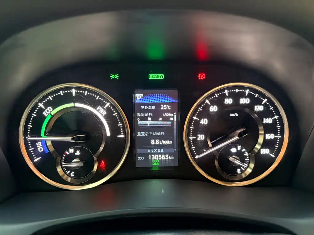 Toyota Alphard 2021 — фото 17