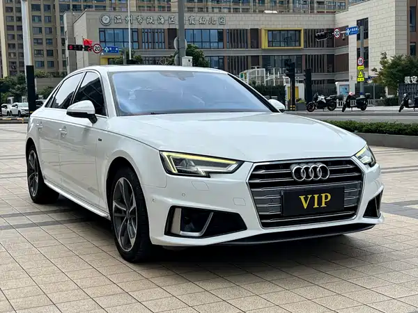 Audi A4L 2019