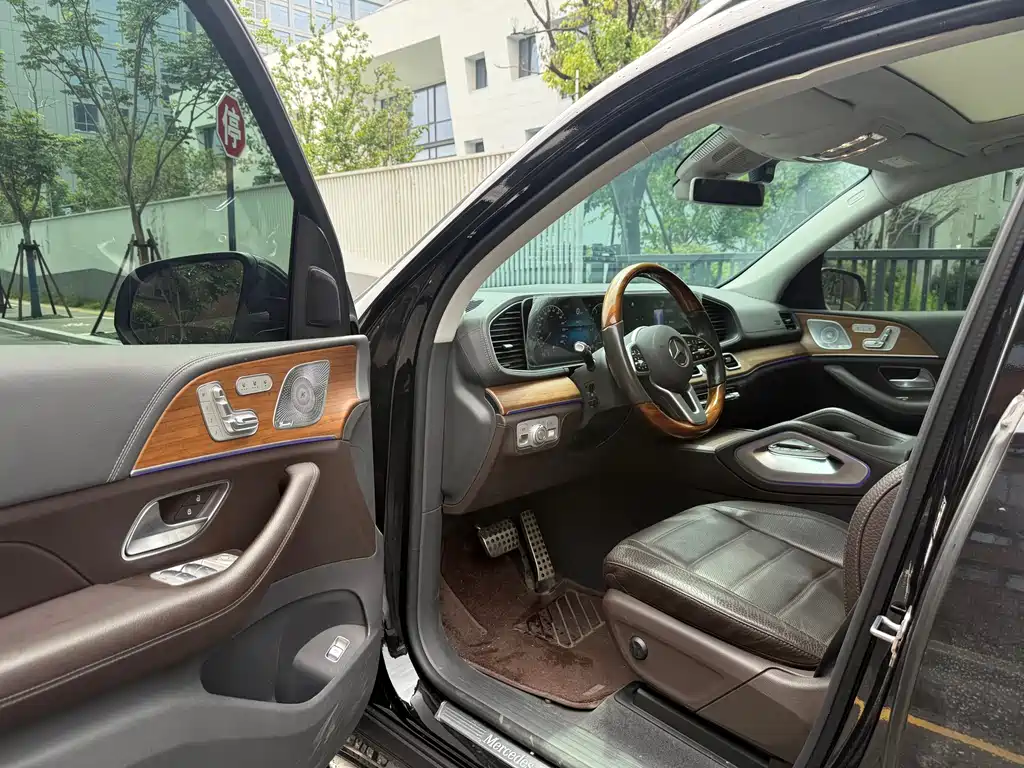 Mercedes-Benz GLS 2020 — фото 12