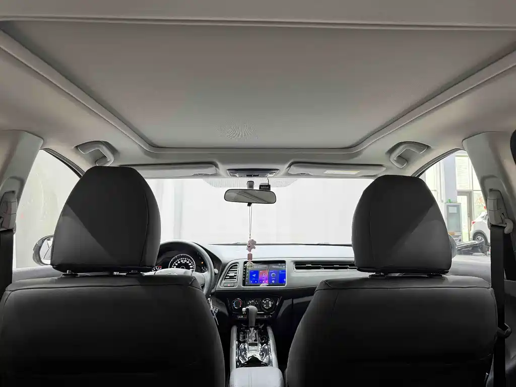 Honda Vezel 2021 — фото 19