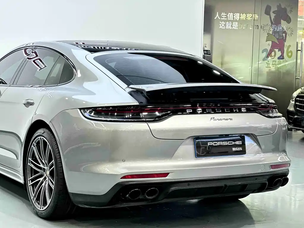 Porsche Panamera 2021 — фото 34