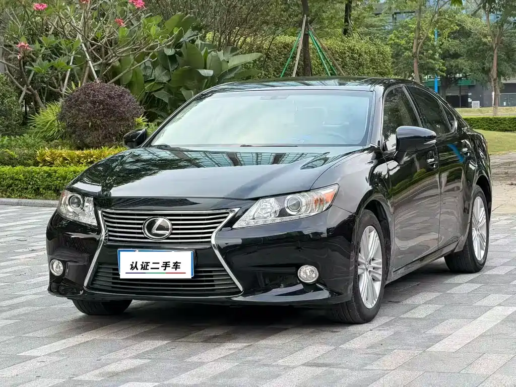 Lexus ES 2014