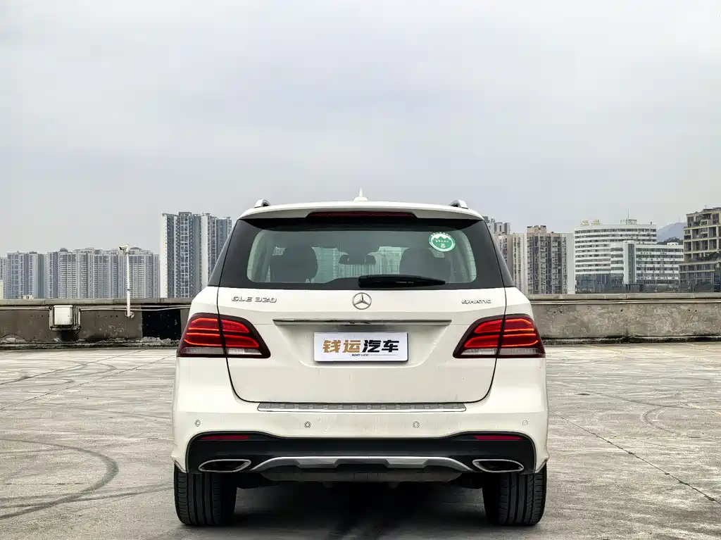 Mercedes-Benz GLE 2017 — фото 20