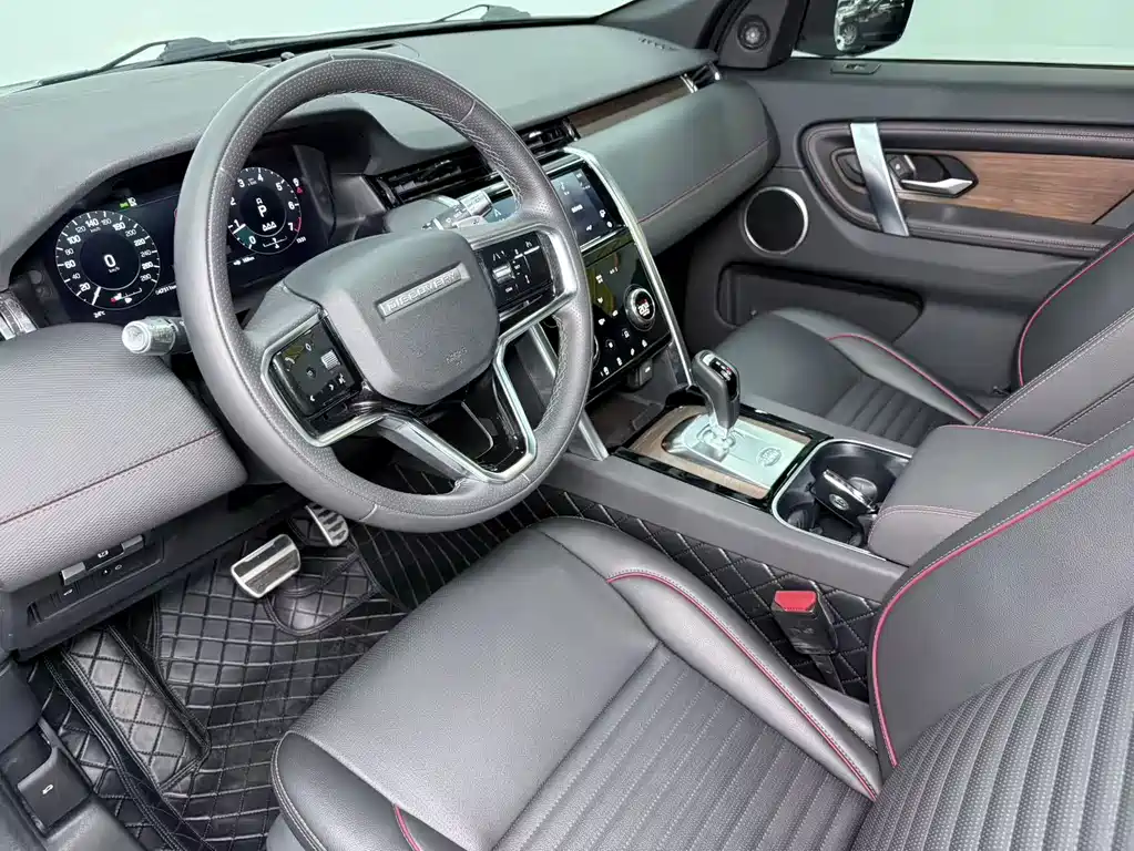 Land Rover Discovery Sport 2023 — фото 9