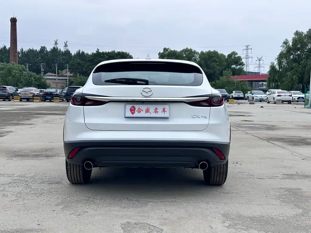 Mazda CX-4 2023