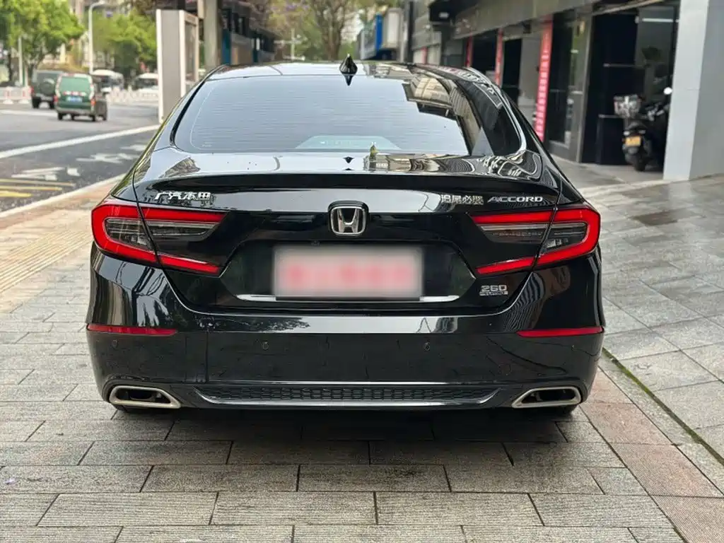 Honda Accord 2023 — фото 15