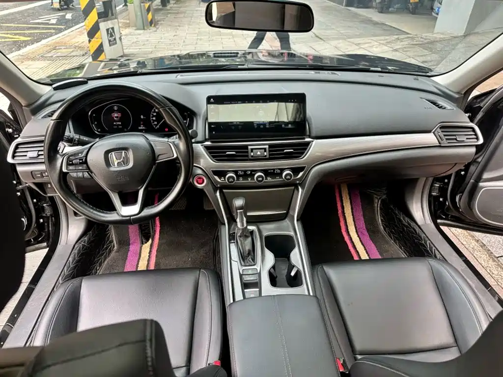 Honda Accord 2023 — фото 19
