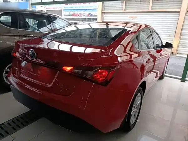 MG GT 2016