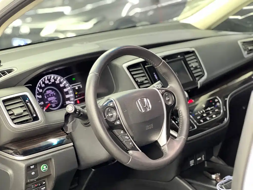 Honda Odyssey 2019 — фото 11