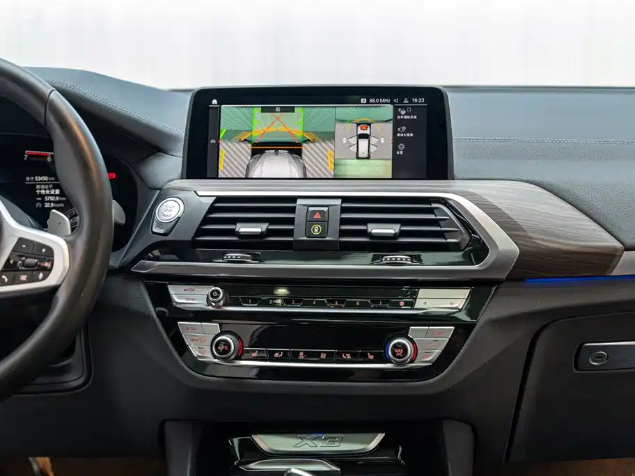 BMW X3 2020 — фото 20
