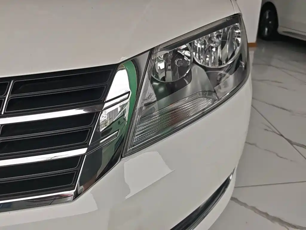 Volkswagen Lavida 2015 — фото 24