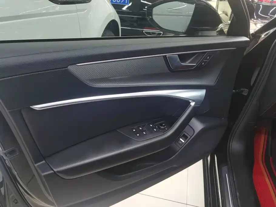 Audi A6L 2021