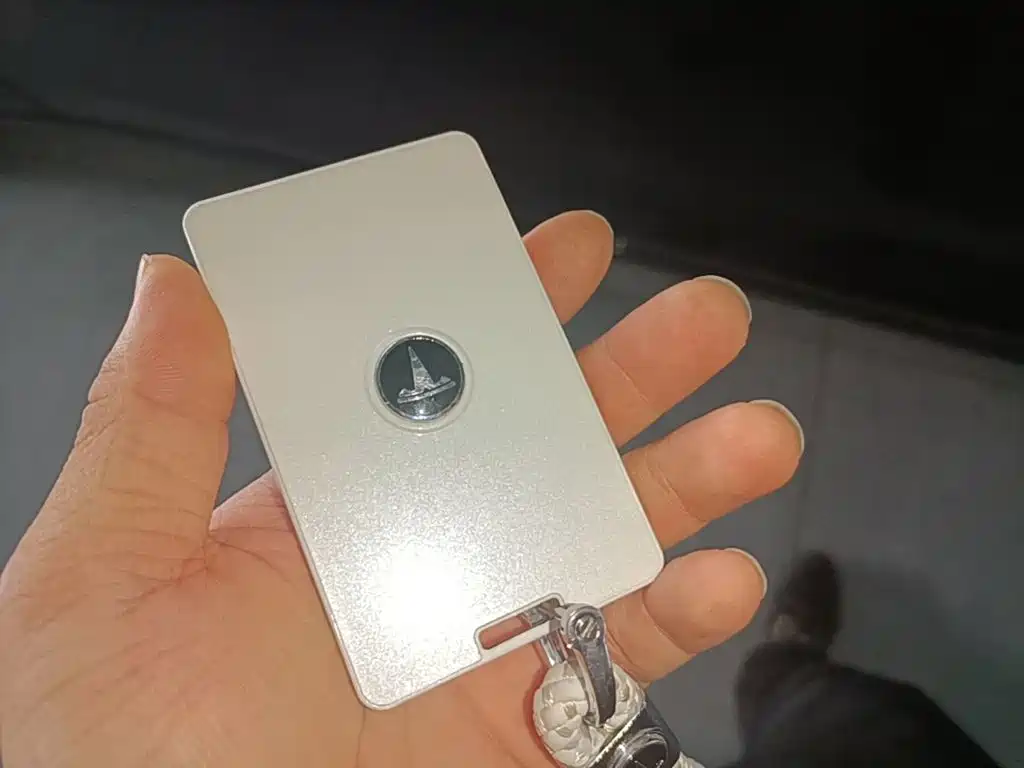Tesla Model 3 2020 — фото 9