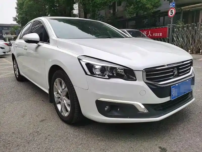 Peugeot 508 2015 — фото 4