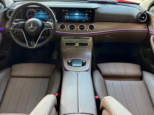 Mercedes-Benz E-Class 2022