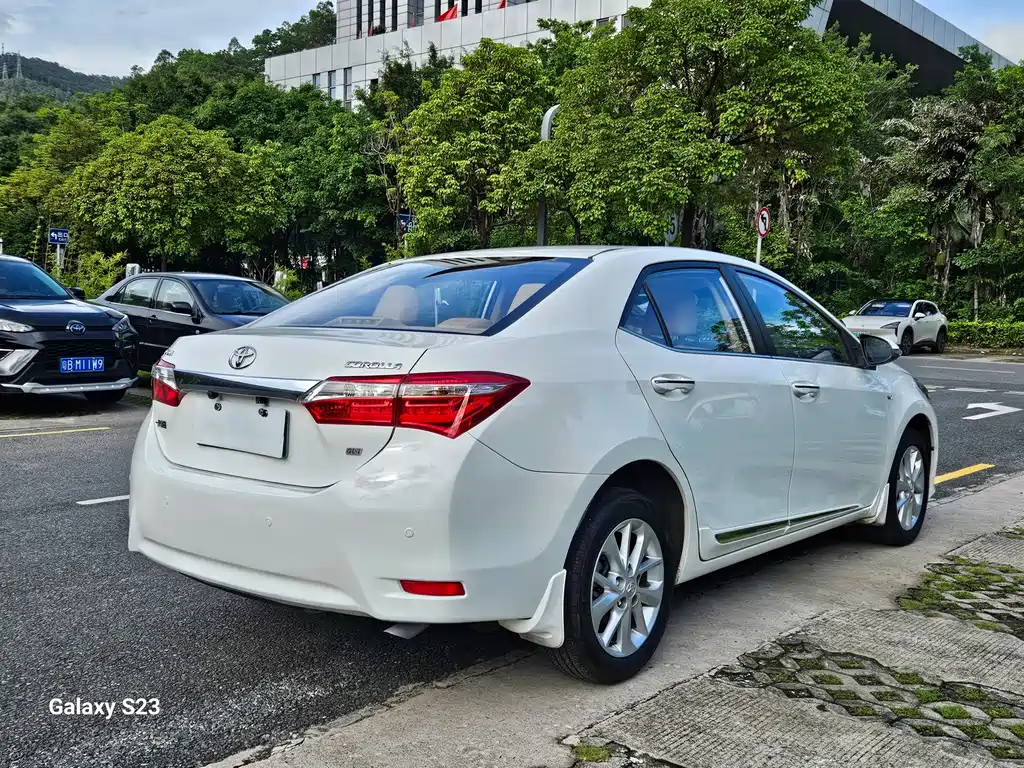 Toyota Corolla 2015