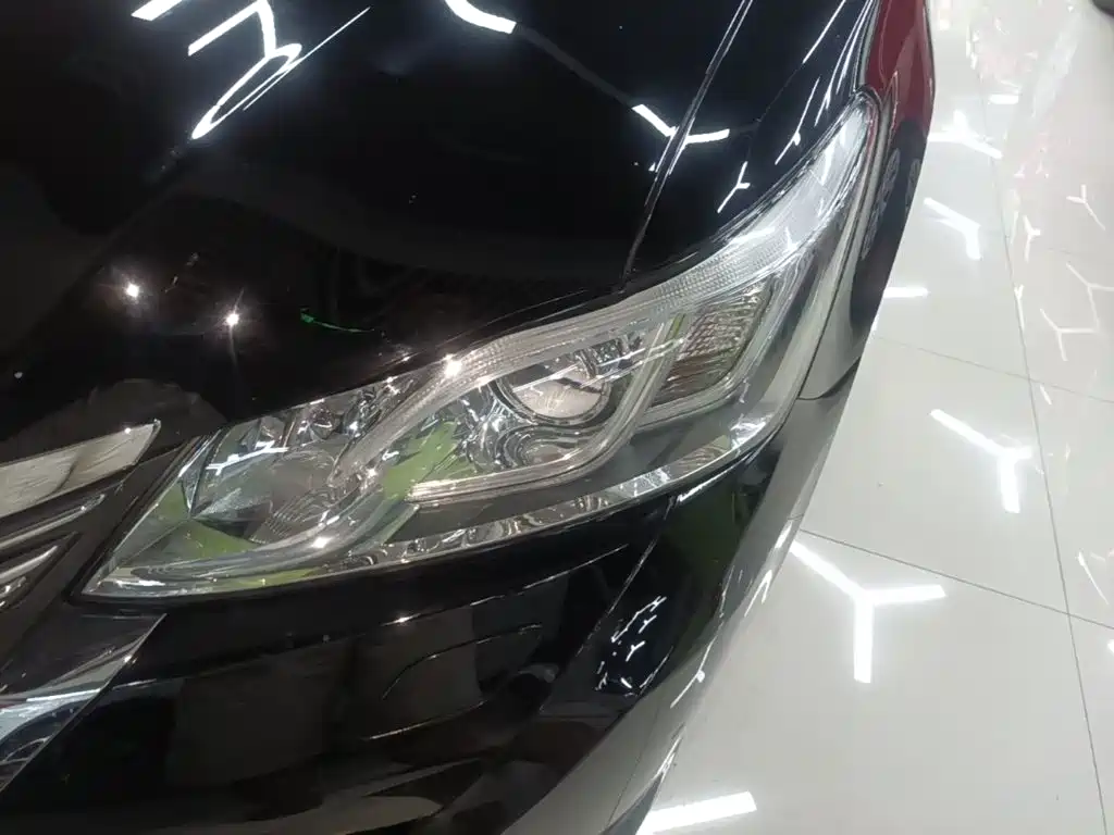 Toyota Crown 2017 — фото 24