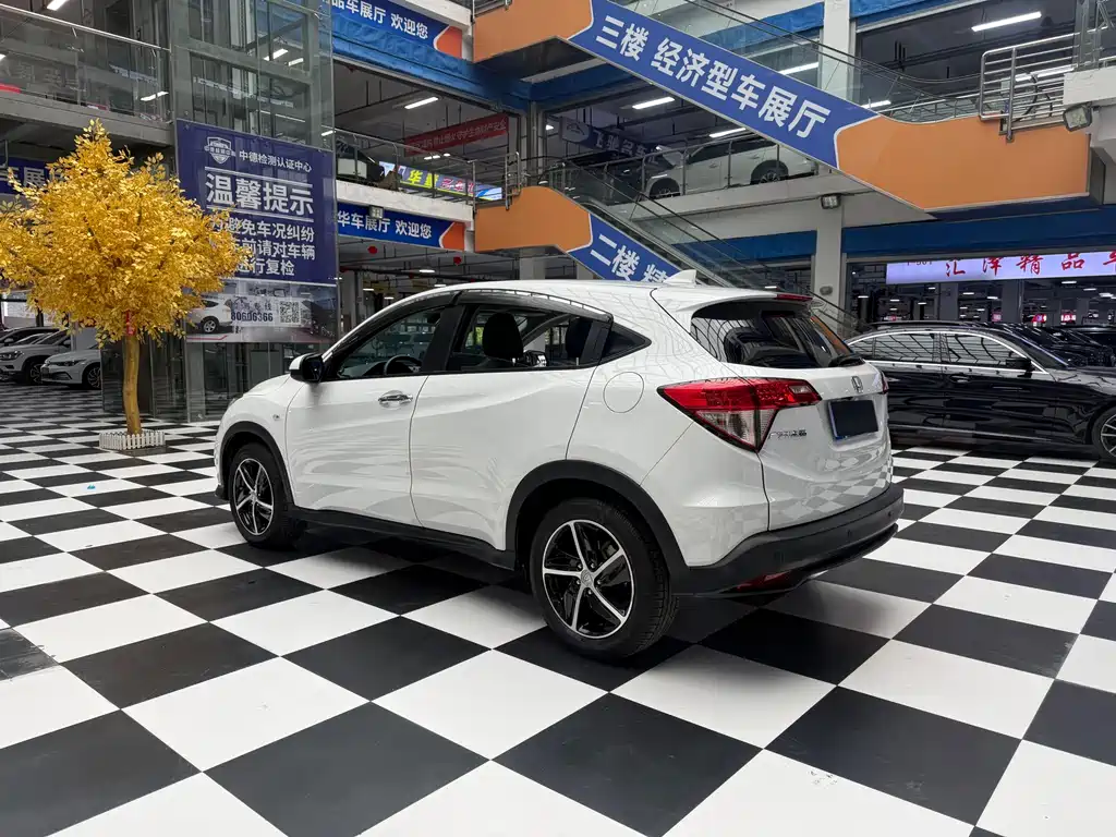 Honda Vezel 2021 — фото 7