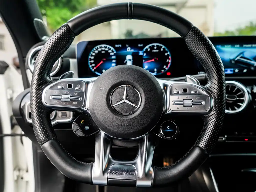 Mercedes-Benz Mercedes CLA AMG 2022 — фото 11