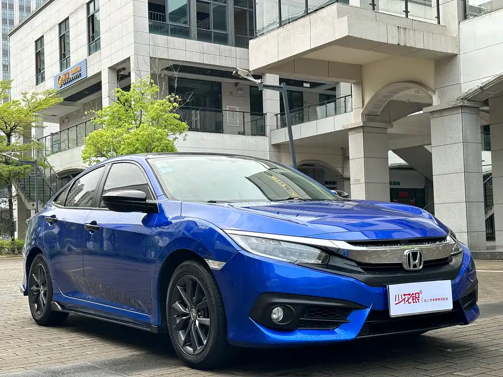 Honda Civic 2017 — фото 3