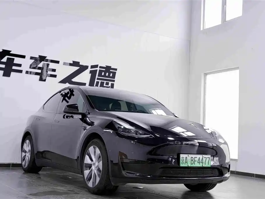 Tesla Model Y 2023 — фото 2