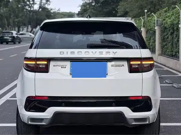 Land Rover Discovery Sport 2022