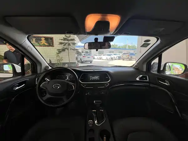 GAC Trumpchi GS4 2017