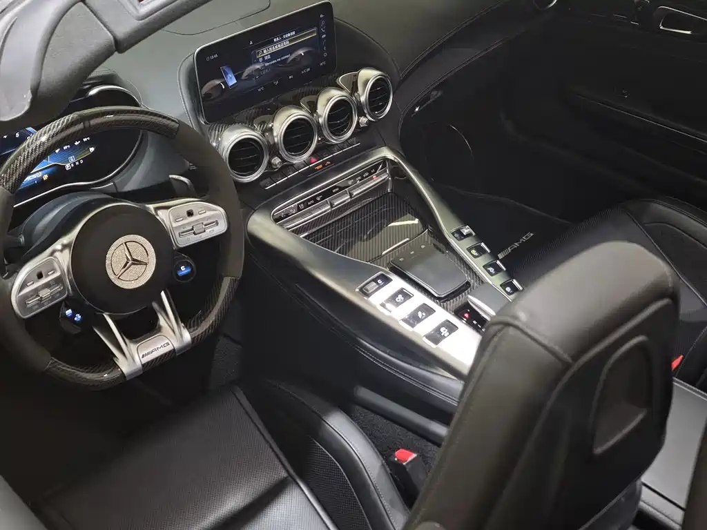 Mercedes-Benz AMG GT 2021 — фото 11