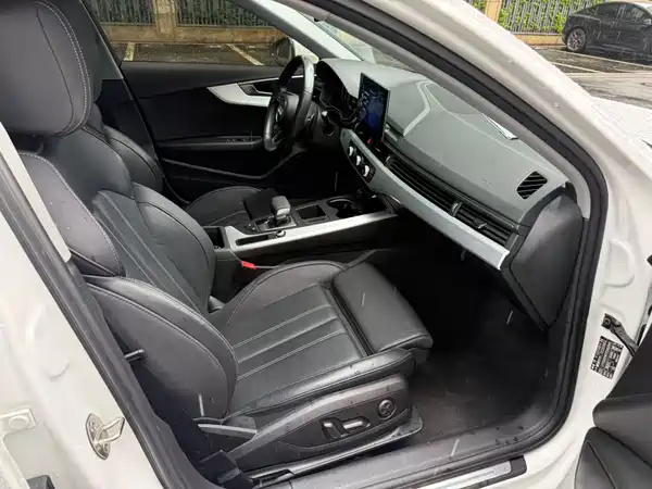 Audi A4L 2023