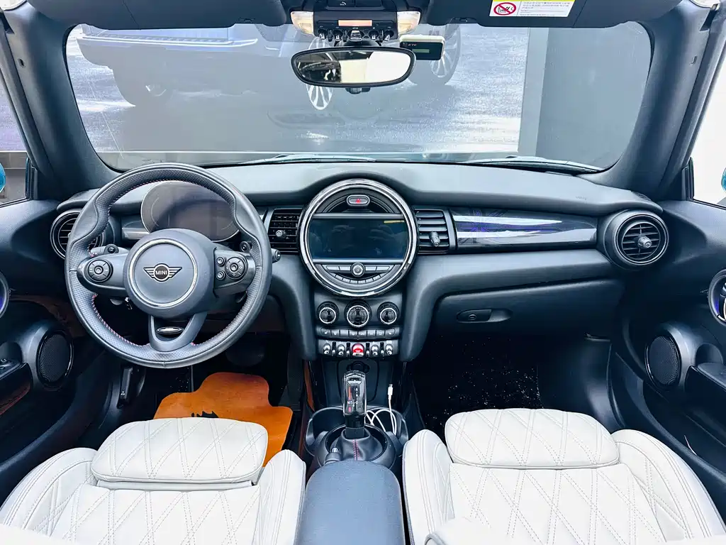 MINI MINI 2021