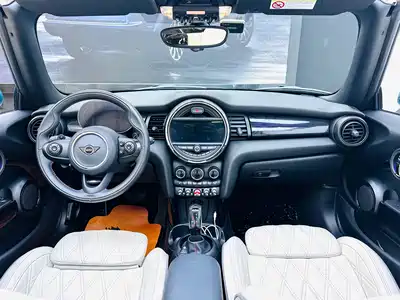 MINI MINI 2021