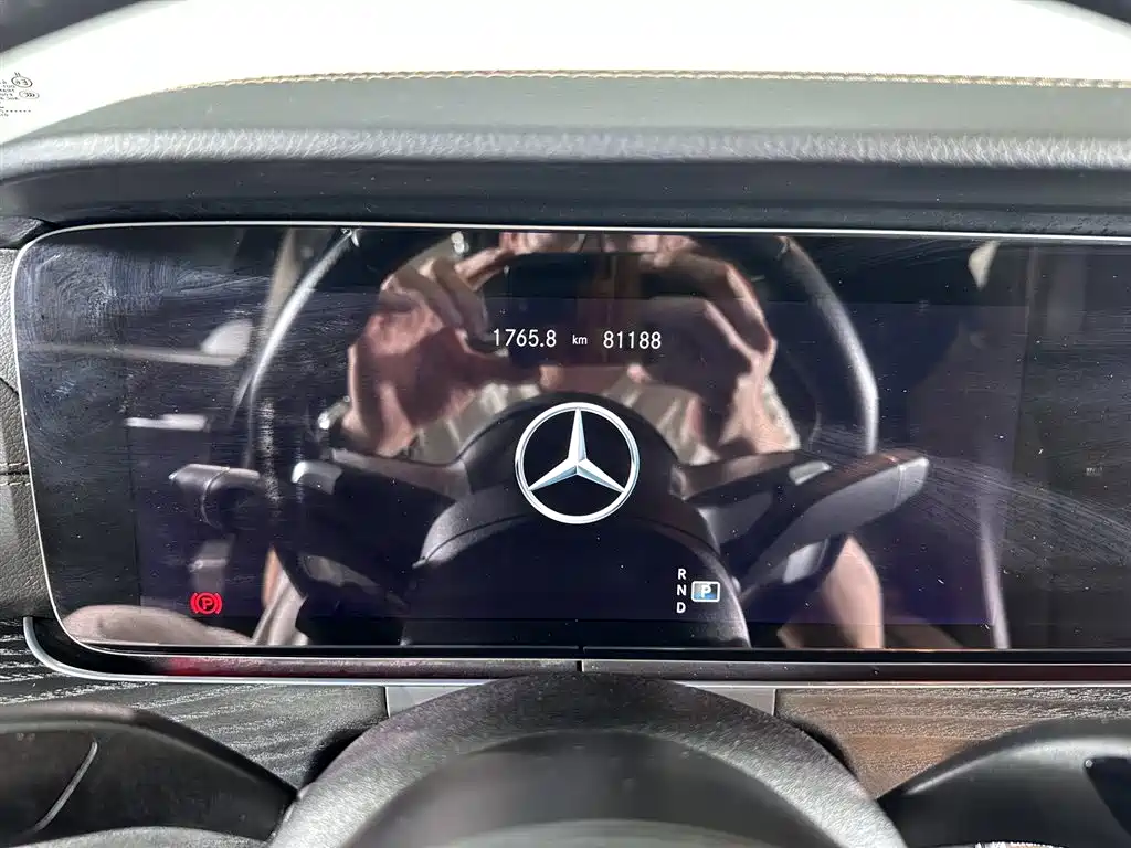 Mercedes-Benz E-Class 2023 — фото 12