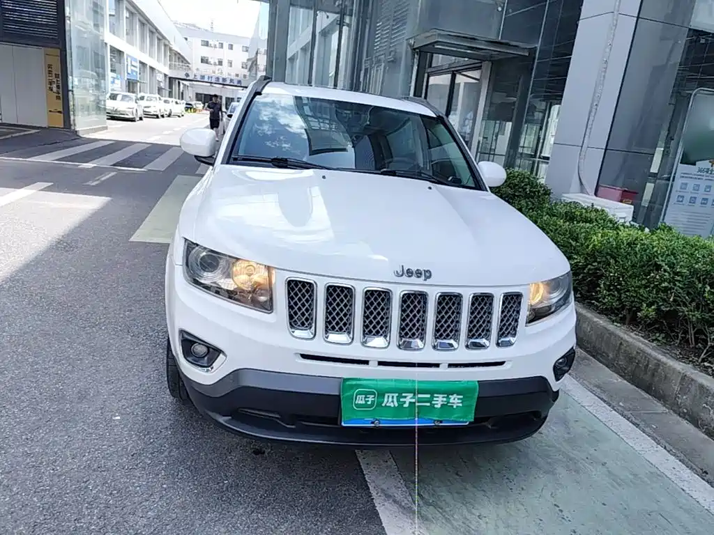 Jeep Compass 2016 — фото 3