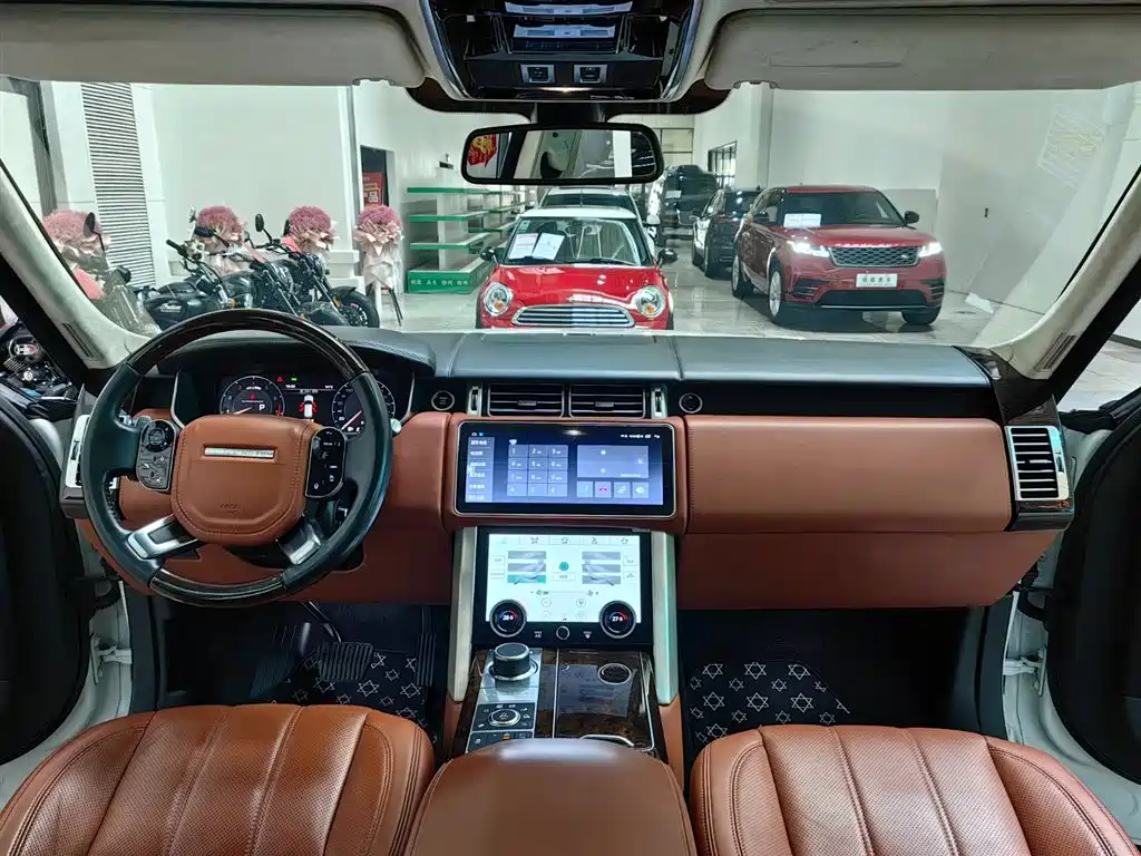 Land Rover Range Rover 2017 — фото 9