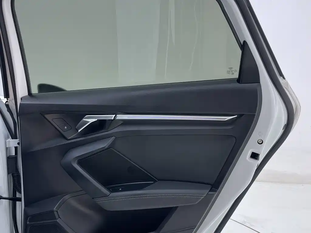Audi A3 2022 — фото 25