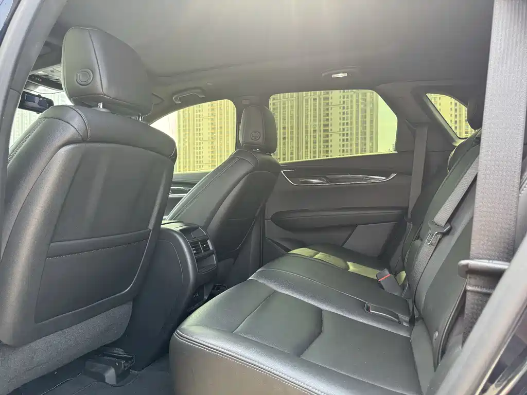 Cadillac XT5 2021 — фото 15