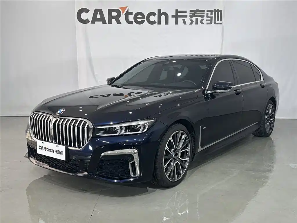BMW 7 Series 2022 — фото 1