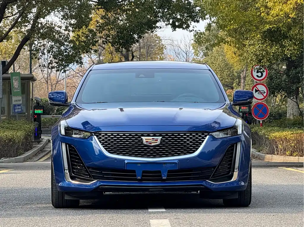 Cadillac CT5 2021 — фото 2