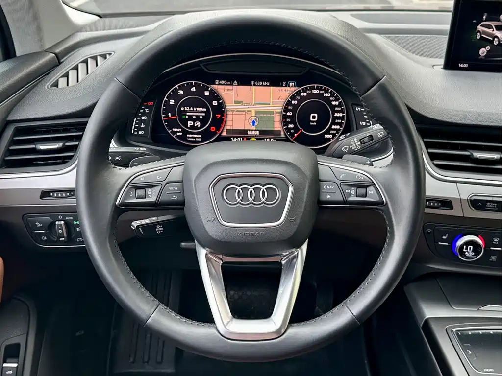 Audi Q7 2019 — фото 9