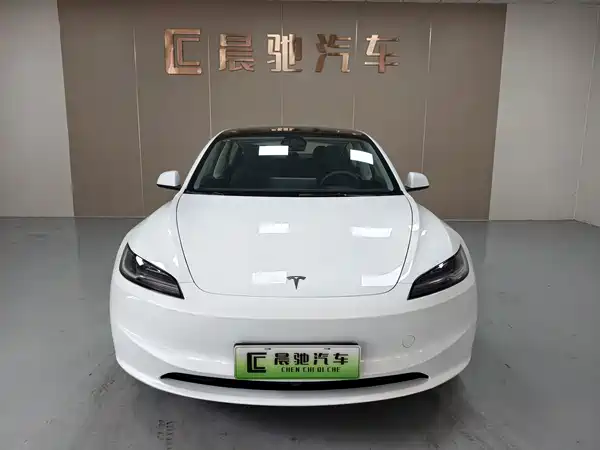 Tesla Model 3 2026