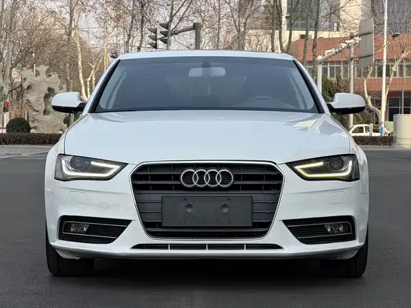 Audi A4L 2014