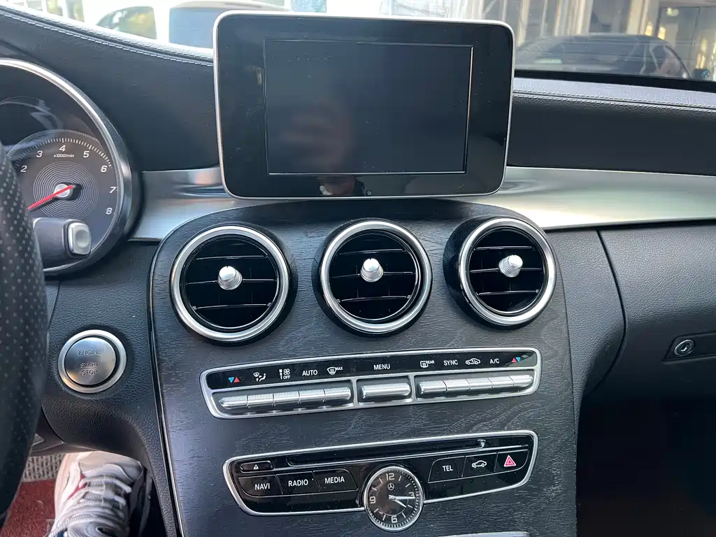 Mercedes-Benz C-Class 2018 — фото 13