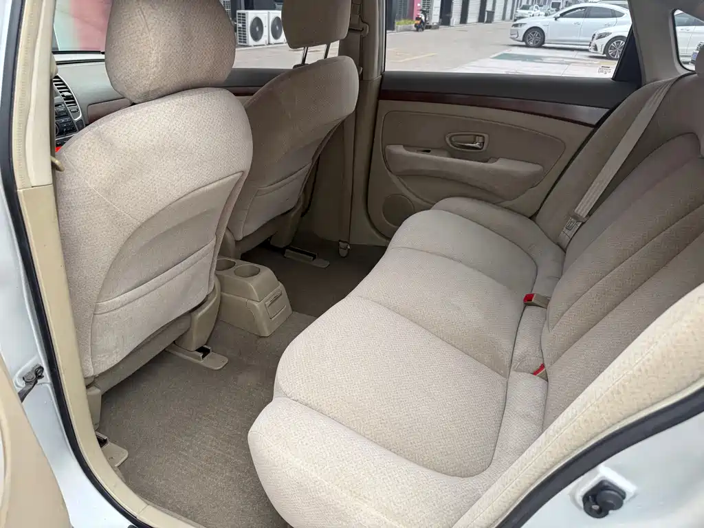 Nissan Sylphy 2012 — фото 11