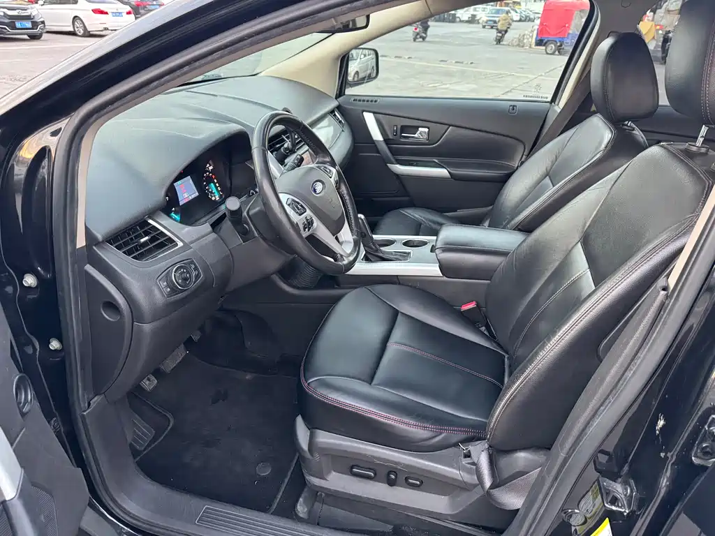 Ford Edge 2013 — фото 11