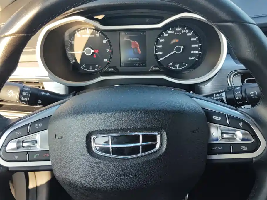 Geely Emgrand GS 2019 — фото 15